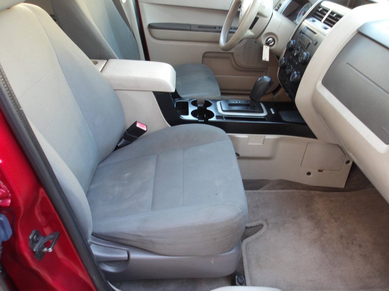Used 2012 Ford Escape XLS FWD image 6