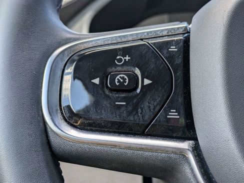 Certified 2023 Volvo XC60 B5 Ultimate w/ Protection Package Premier AWD/4WD image 34