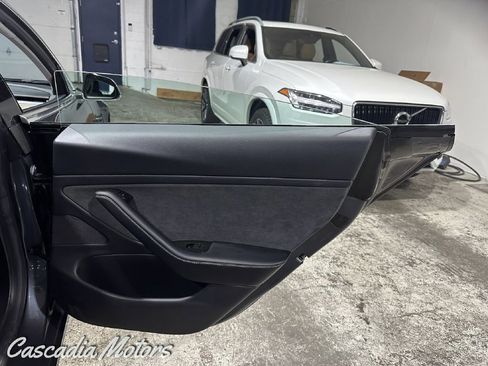 Used 2019 Tesla Model 3 Long Range AWD/4WD image 27