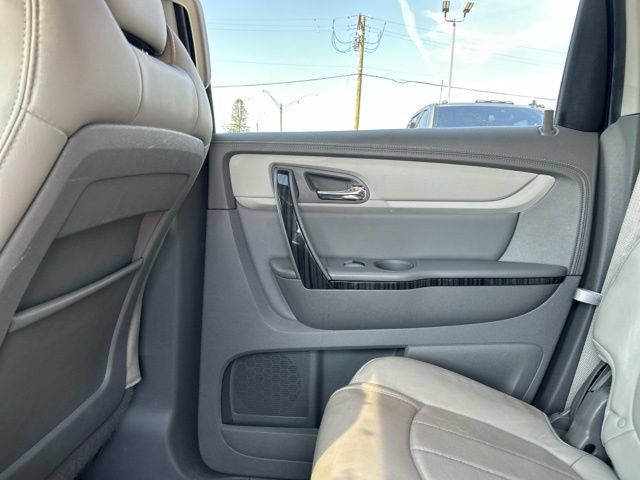 Used 2014 Chevrolet Traverse LTZ AWD/4WD image 32