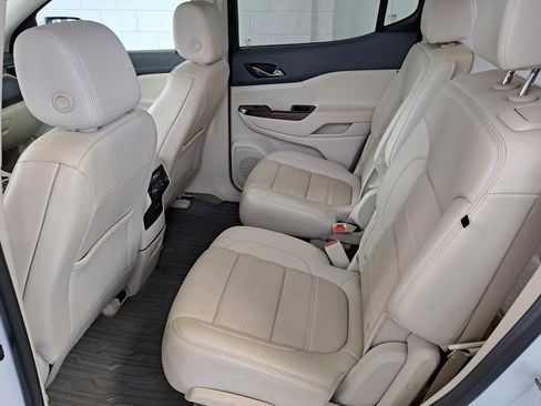 Used 2021 GMC Acadia Denali w/ Denali Technology Package image 28