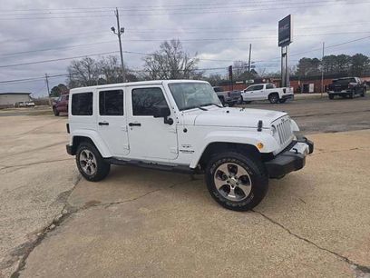 Used 2017 Jeep Wrangler Unlimited Sahara w/ Connectivity Group