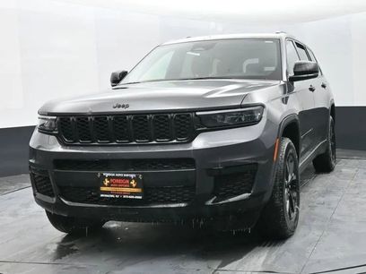 Used 2024 Jeep Grand Cherokee L Laredo