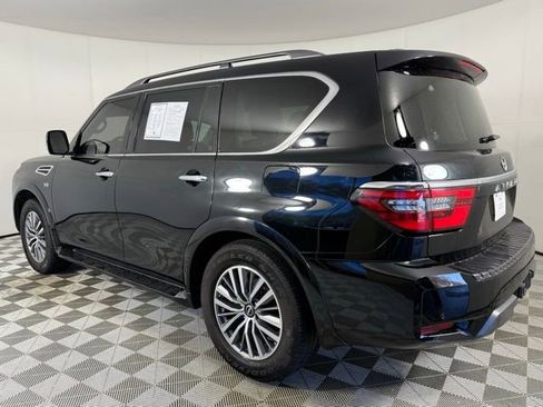 Used 2022 Nissan Armada SV w/ SV Appearance Package image 8