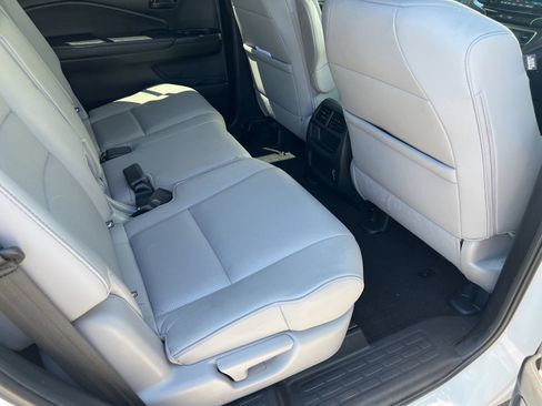 Used 2023 Honda Passport EX-L image 19