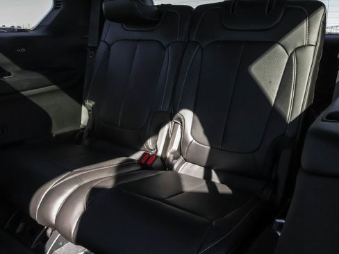 New 2025 Jeep Grand Cherokee L Limited image 16