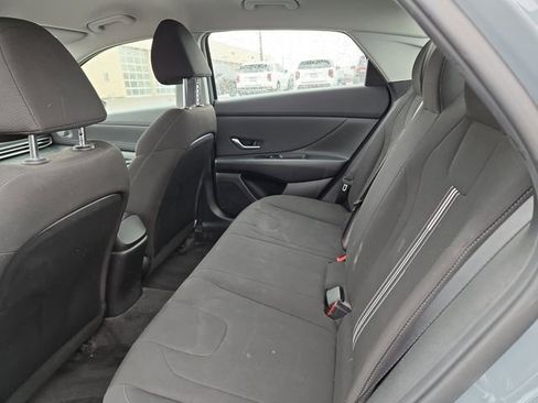 Used 2022 Hyundai Elantra SEL w/ Convenience Package image 24