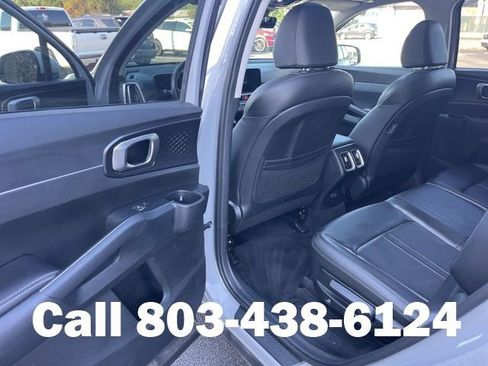 Used 2024 Kia Sorento S w/ Panoramic Sunroof Package FWD image 10