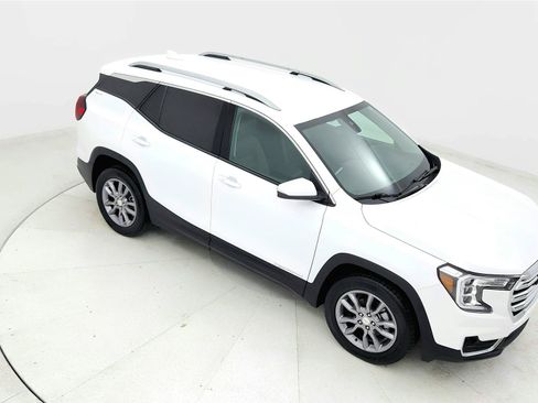 Used 2024 GMC Terrain SLT AWD/4WD image 19