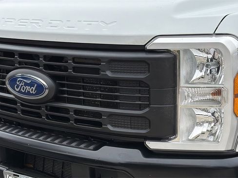 Used 2024 Ford F350 XL image 3