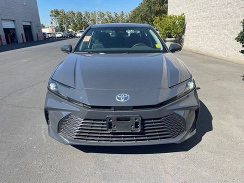 Used 2025 Toyota Camry LE FWD image 2