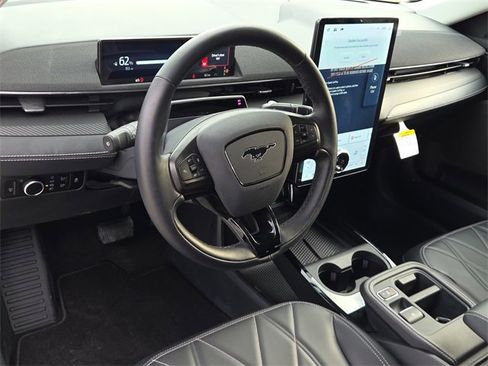 Used 2025 Ford Mustang Mach-E Select w/ Comfort Package Lite image 16