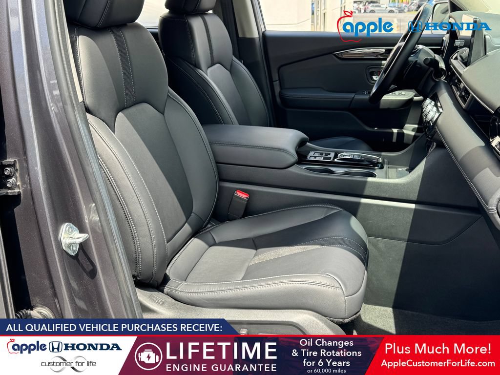 Used 2025 Honda Pilot EX-L image 23