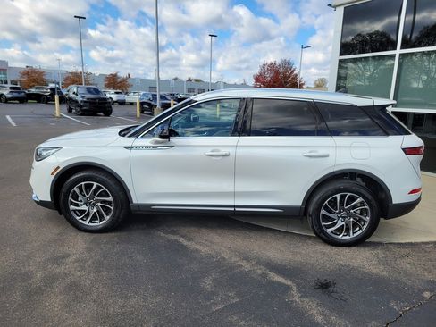 Certified 2022 Lincoln Corsair AWD w/ Equipment Group 101A image 3