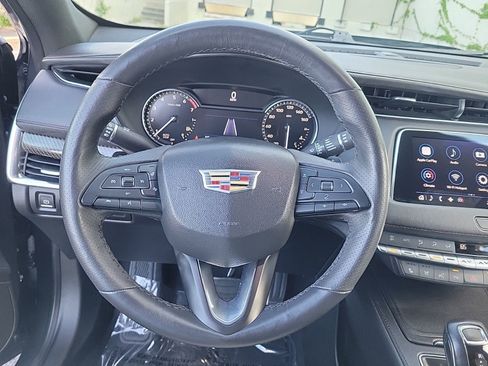 Used 2019 Cadillac XT4 Sport image 21