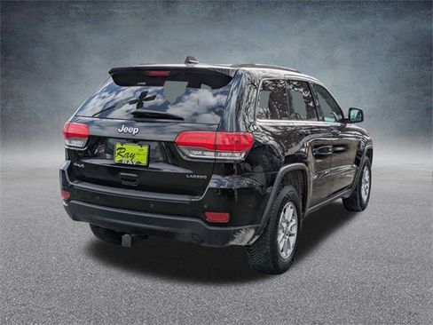 Certified 2018 Jeep Grand Cherokee Laredo image 4