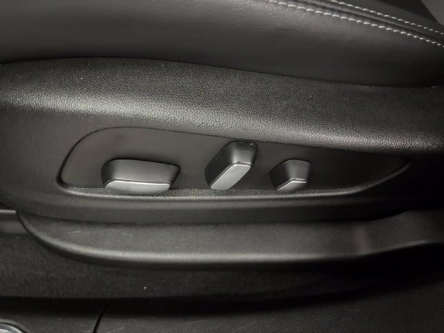 Used 2023 Cadillac XT5 Premium Luxury AWD/4WD image 9