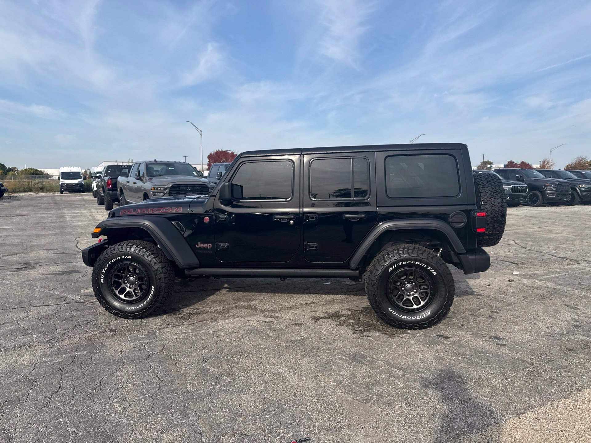 Used 2022 Jeep Wrangler Unlimited Rubicon w/ Xtreme Recon 35" Tire Package AWD/4WD image 9