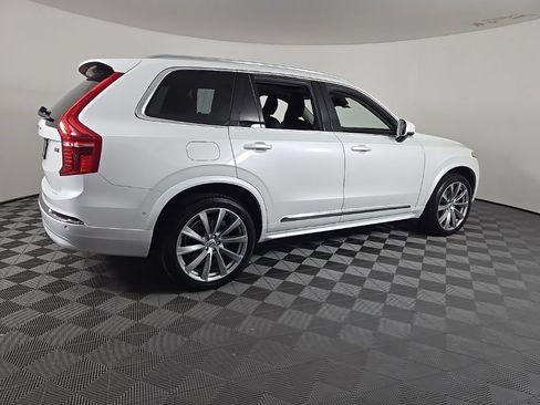 Certified 2023 Volvo XC90 B6 Plus AWD/4WD image 9