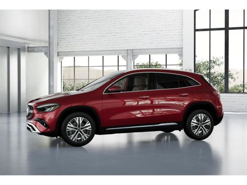 Used 2026 Mercedes-Benz GLA 250 4MATIC image 36