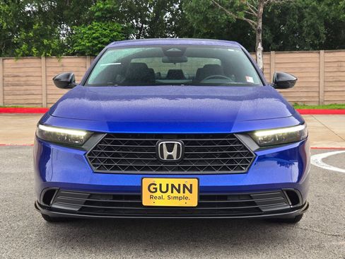 Certified 2025 Honda Accord Sport image 8