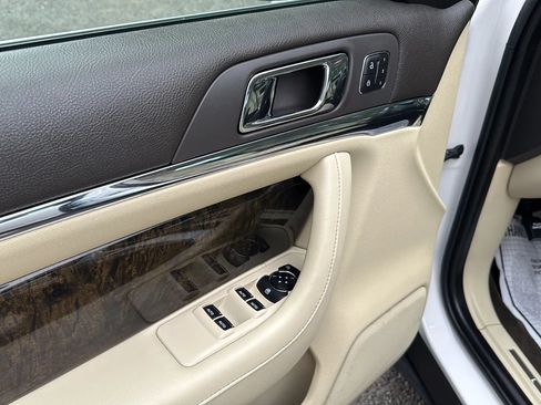 Used 2014 Lincoln MKS AWD w/ Equipment Group 101A image 14