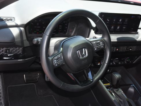 Used 2025 Honda Accord Sport image 9