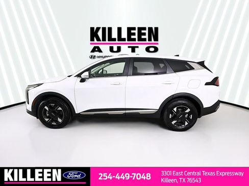 Used 2026 Kia Sportage LX w/ LX Convenience Package AWD/4WD image 4