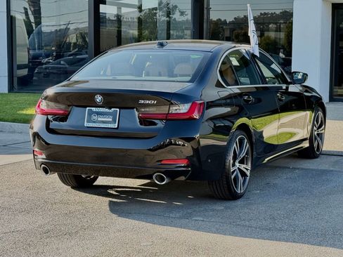 Used 2024 BMW 330i Sedan w/ Convenience Package RWD image 15