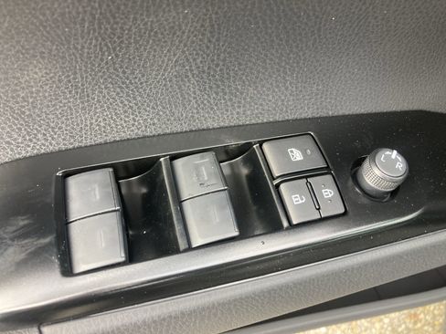 Certified 2026 Toyota Camry SE image 15