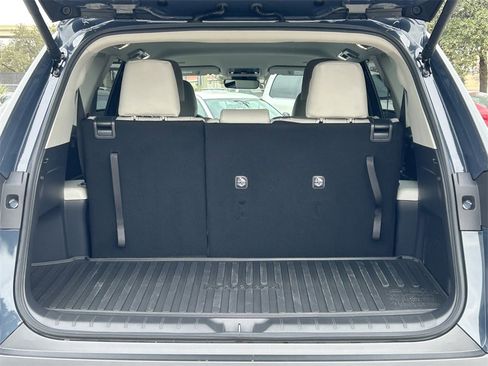 Used 2026 Toyota Grand Highlander XLE image 14