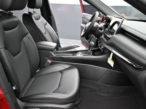 New 2026 Jeep Compass Latitude AWD/4WD image 22