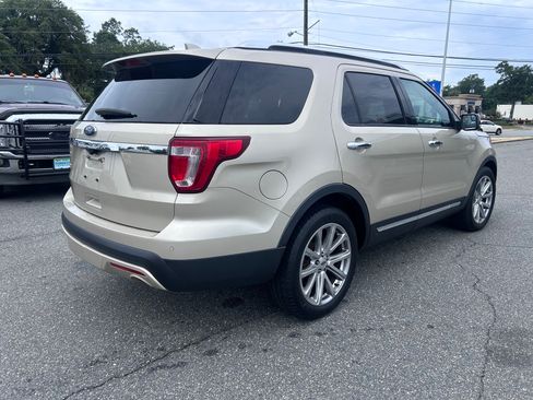 Used 2017 Ford Explorer Limited FWD image 7