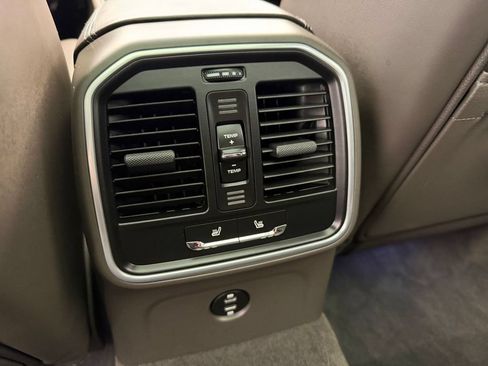 Certified 2026 Porsche Macan Turbo AWD/4WD image 16