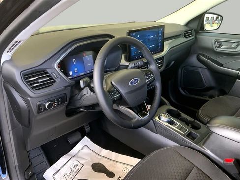 Used 2023 Ford Escape Active w/ Tech Pack #1 FWD image 17