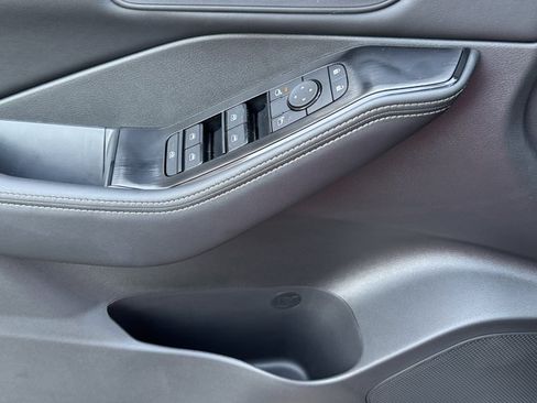 New 2026 Nissan Rogue SV AWD/4WD image 9