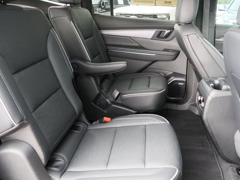 Certified 2025 Buick Enclave Sport Touring w/ Super Cruise Package FWD image 28