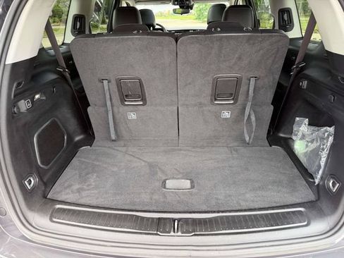 Certified 2022 Jeep Grand Cherokee L Limited AWD/4WD image 12