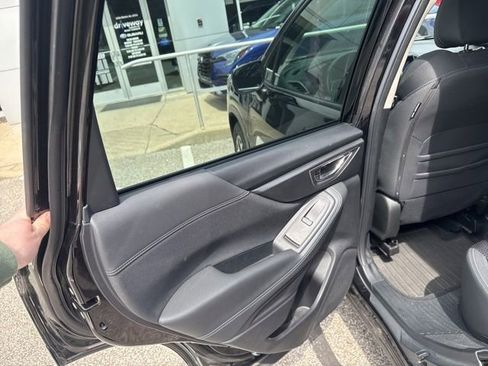 Used 2021 Subaru Forester Premium image 27
