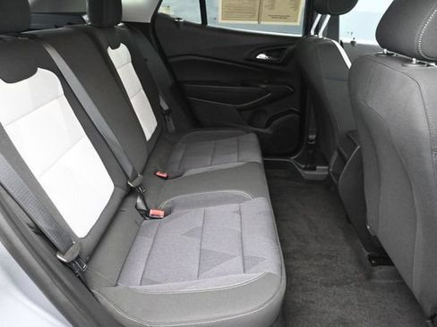Used 2024 Chevrolet Trax LS FWD image 29