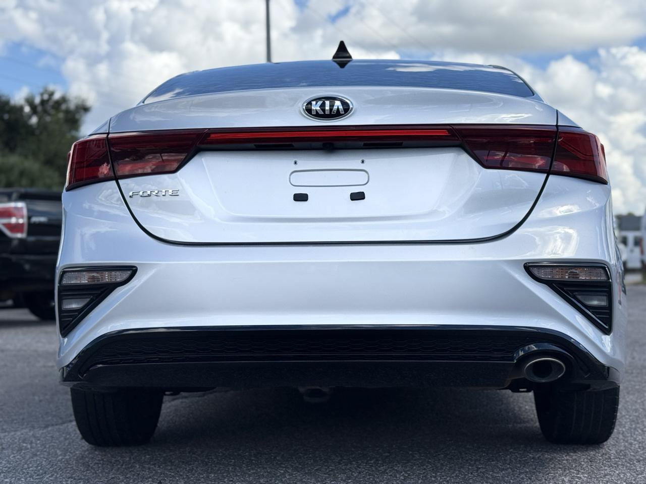 Used 2020 Kia Forte LXS FWD image 22