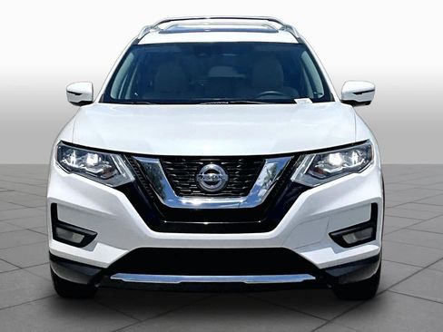 Used 2020 Nissan Rogue SL w/ Premium Package FWD image 4