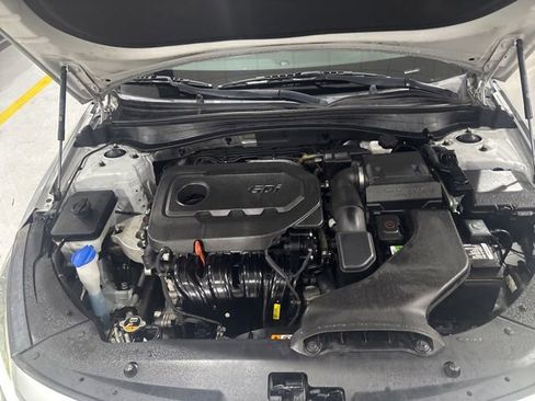 Used 2020 Kia Optima LX FWD image 38