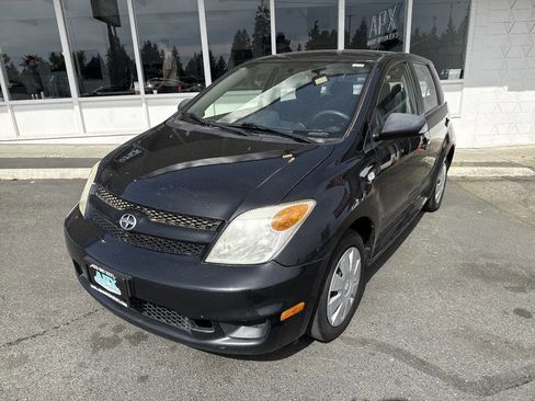 Used 2006 Scion xA FWD image 1