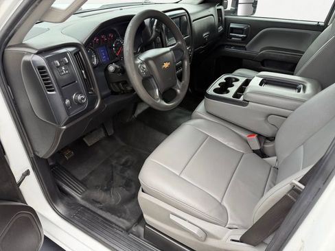 Used 2019 Chevrolet Silverado 2500 W/T w/ WT Convenience Package image 16