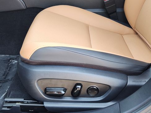 Used 2024 Lexus ES 350 w/ Premium Package FWD image 21