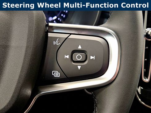 New 2026 Volvo XC40 B5 Plus w/ Climate Package image 39