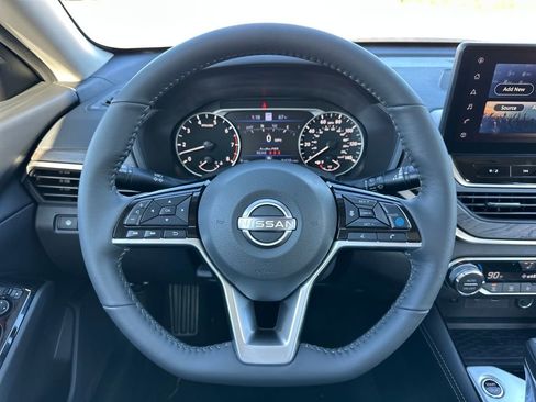 New 2025 Nissan Altima 2.5 SL image 18