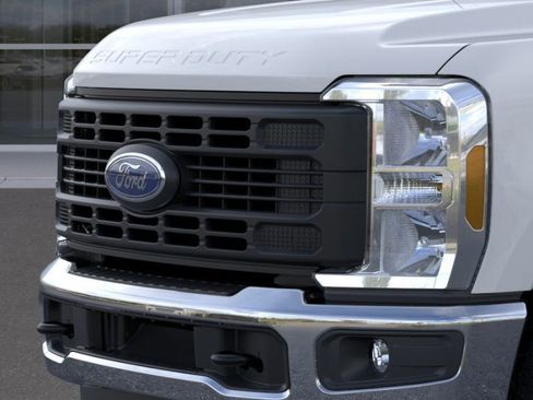 New 2026 Ford F250 XL w/ XL Driver Assist Package AWD/4WD image 17