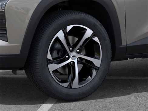 New 2026 Chevrolet Trax RS w/ Driver Confidence Package image 9